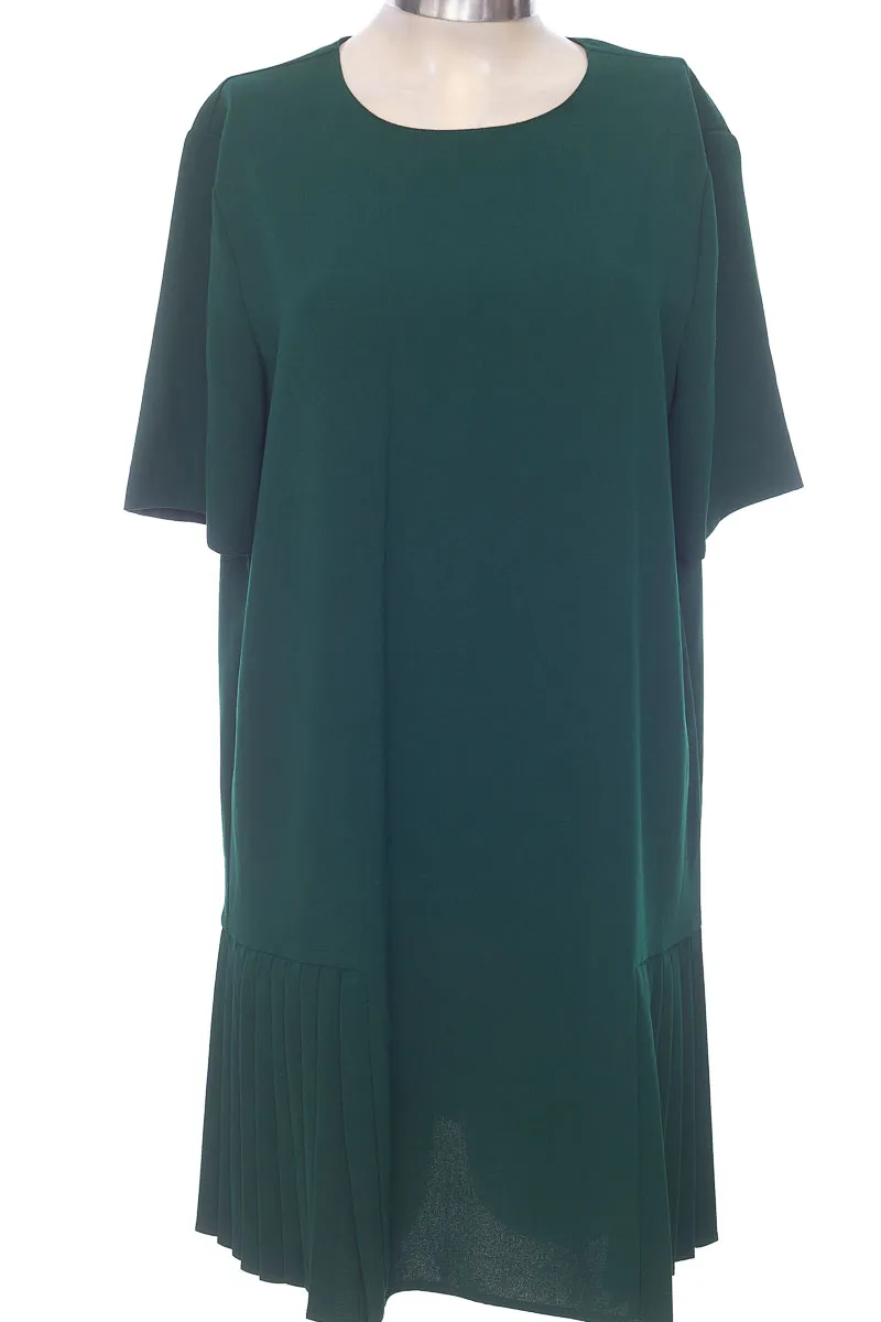 Vestido / Enterizo color Verde - Zara